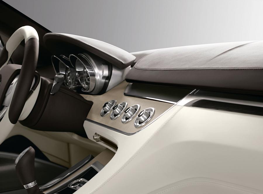Детали интерьера BMW CS Concept 2007 года  (фото 14 из 66)